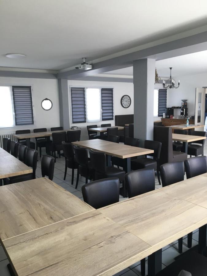Hotel A L'oree Du Bois Bellerive-sur-Allier
